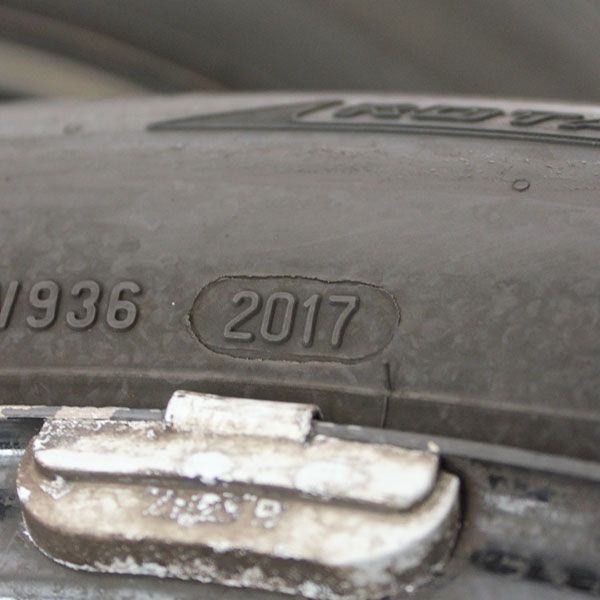 Gebrauchter-Winterkomplettradsatz-VW-Golf7-Rosier-Online-Shop (16)